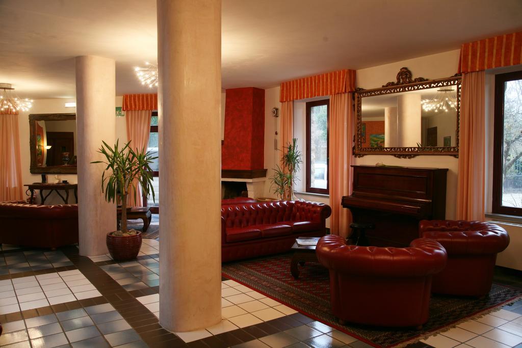 Hotel Ristorante Al Brunello Di Montalcino Kültér fotó